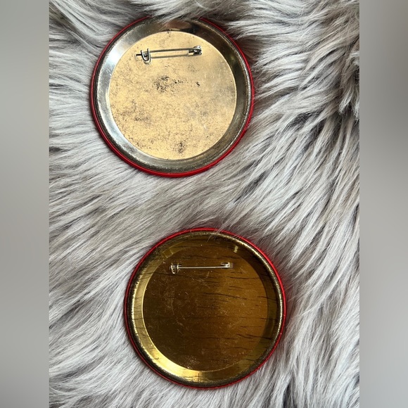 1980 Vintage Mickey and Minnie Pinback Button Set of (2) Large - Picture 2 of 2